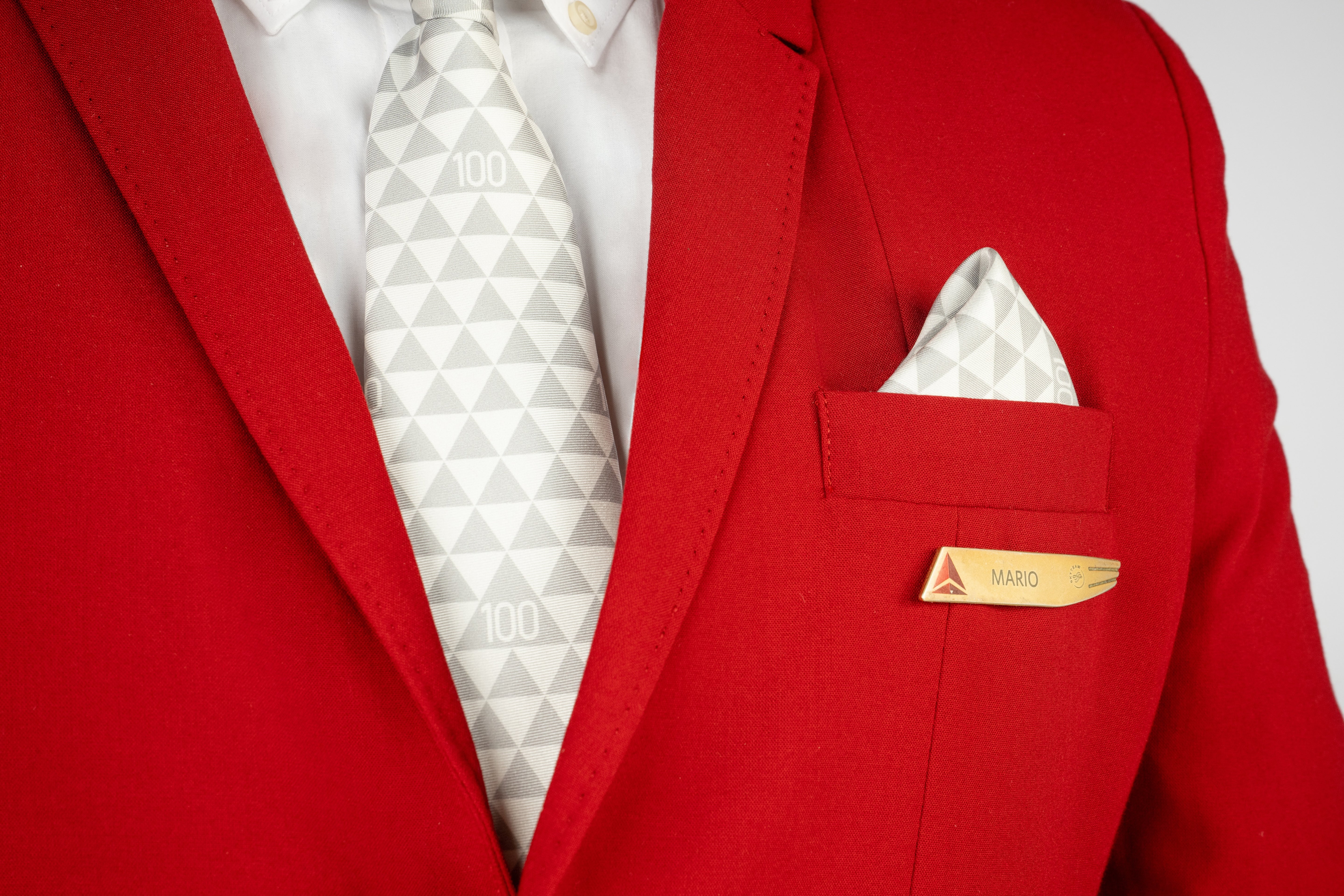 Above-Wing Tie + Pocket Square Bundle